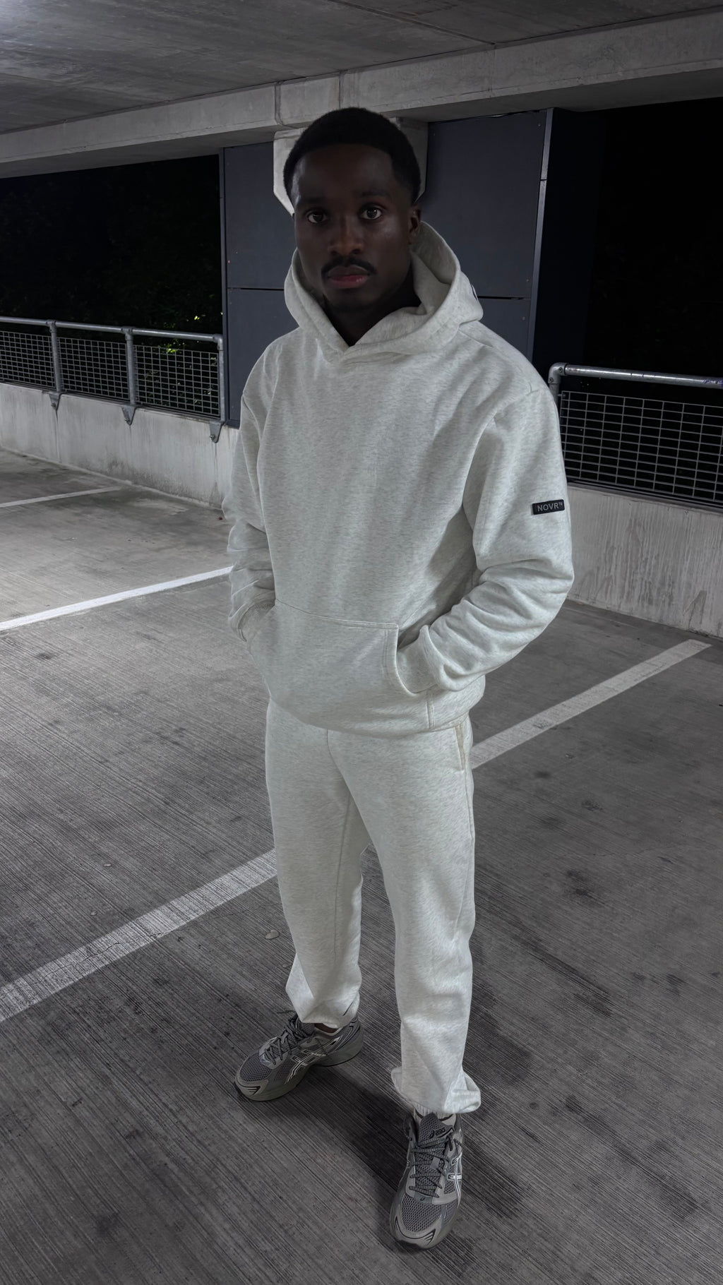 NOVR COLLECTIVE-GREY
