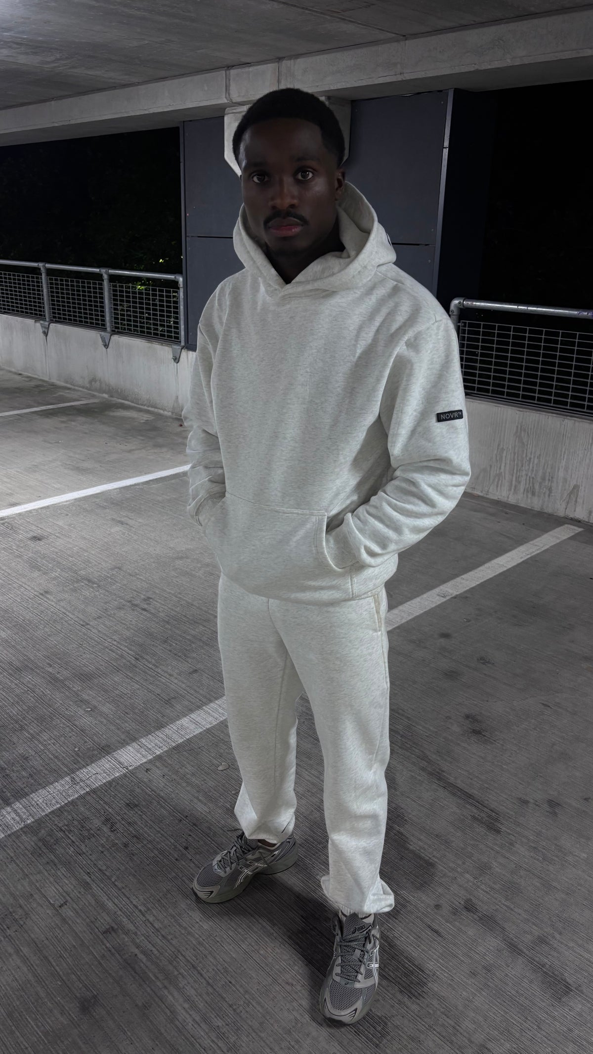 NOVR COLLECTIVE-GREY