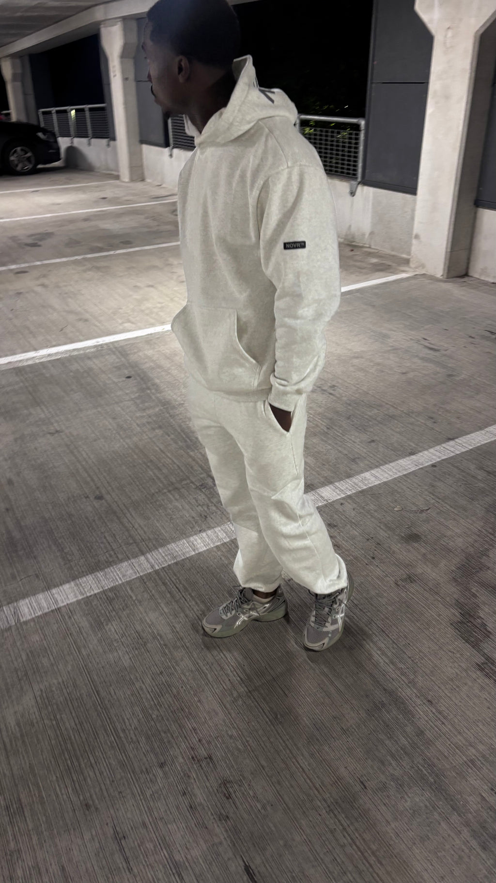 NOVR COLLECTIVE-GREY