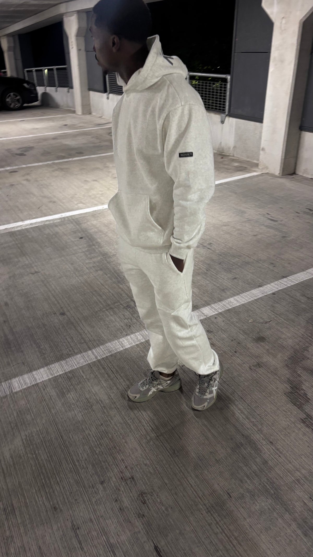 NOVR COLLECTIVE-GREY